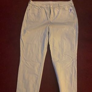 High-Waisted Zipper-Fly O.G. Straight Jeans for Women. NWT Size - 18 Color: Mint